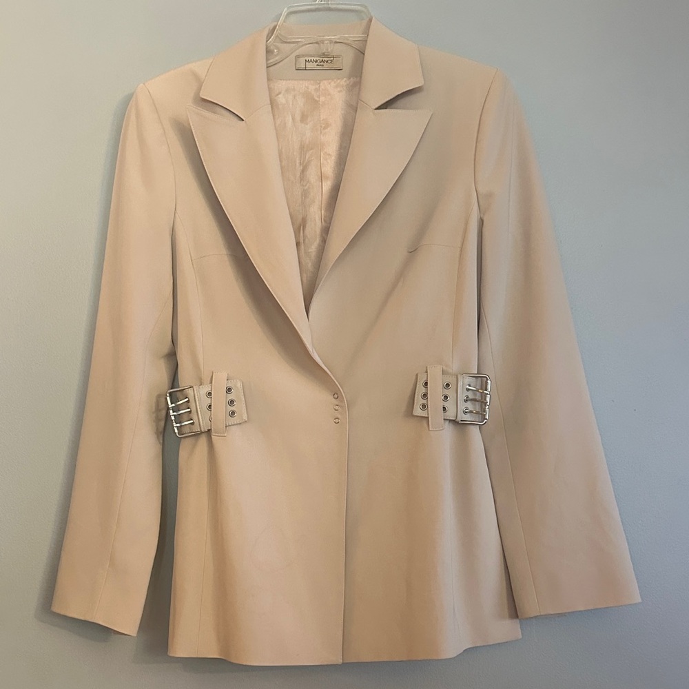 Manigance women Elegant French Cream Blazer with Leather Buckle Details